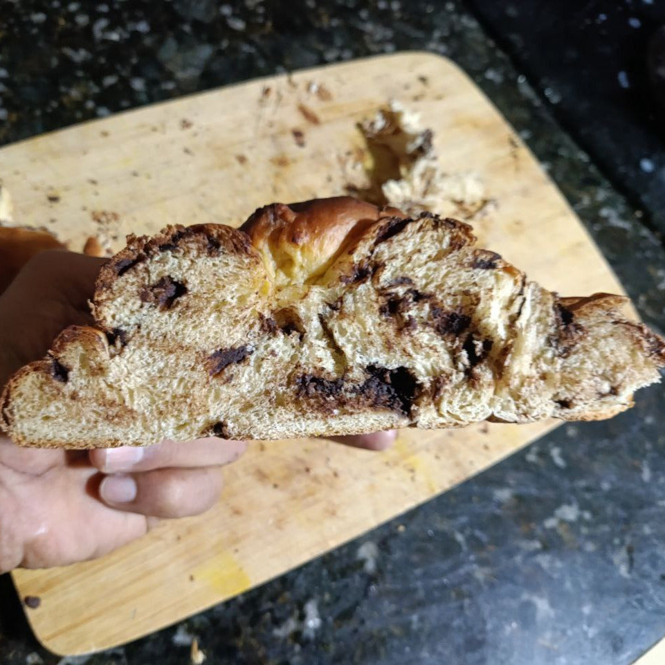 PAN TRENZADO REDONDO CON CHOCOLATE